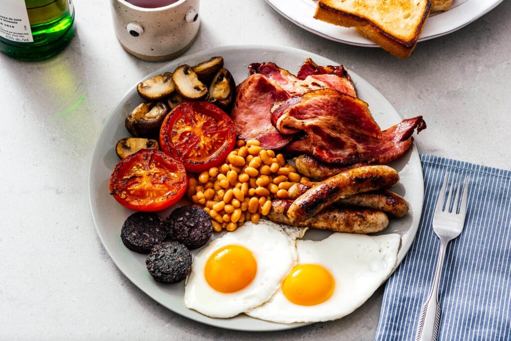 Gorengan Atau Sarapan Inggris Lengkap, Breakfast